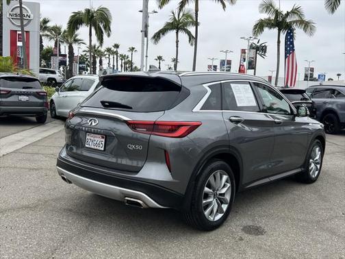 2021 INFINITI QX50 LUXE