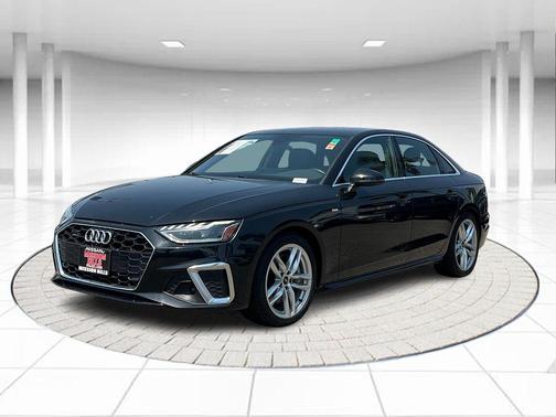 2023 Audi A4 45 S line Premium Plus