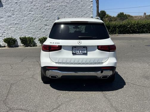 2022 Mercedes-Benz GLB 250 Base