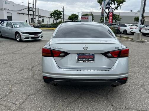 2022 Nissan Altima SR FWD