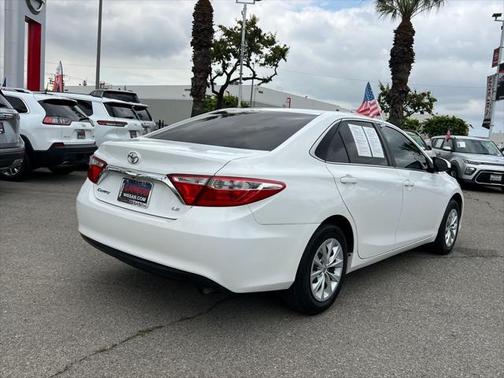 2017 Toyota Camry LE