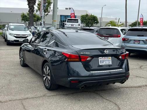 2021 Nissan Altima 2.5 SV