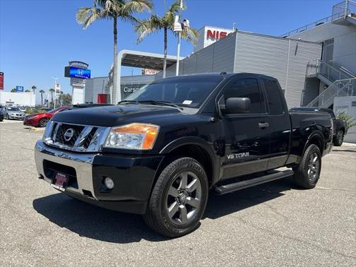 2015 Nissan Titan SV