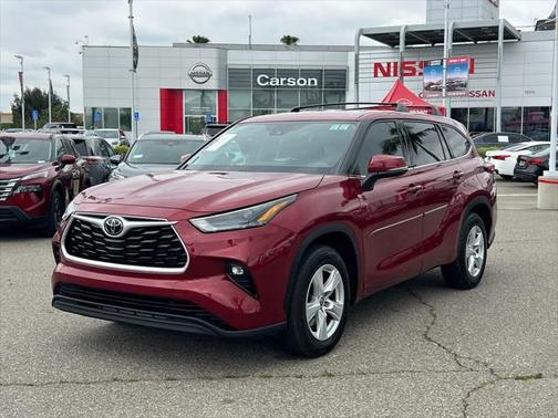 2022 Toyota Highlander LE