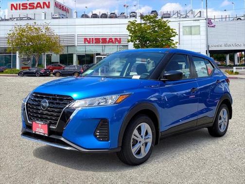 2025 Nissan Kicks S