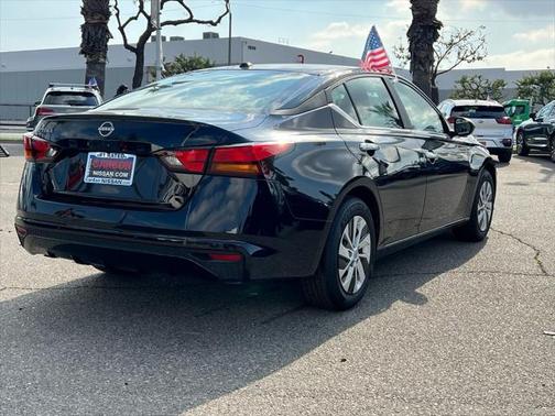 2025 Nissan Altima S FWD