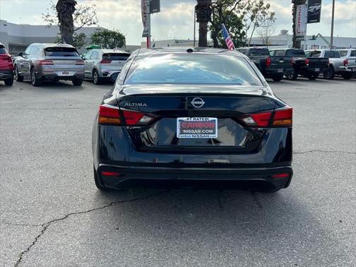 2025 Nissan Altima S FWD