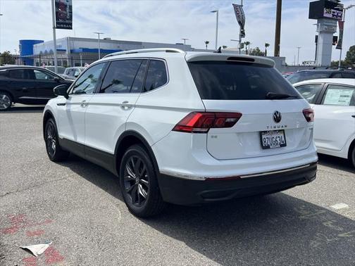 2022 Volkswagen Tiguan 2.0T SE 4MOTION
