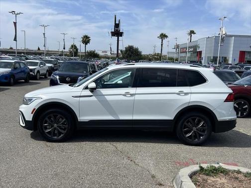 2022 Volkswagen Tiguan 2.0T SE 4MOTION