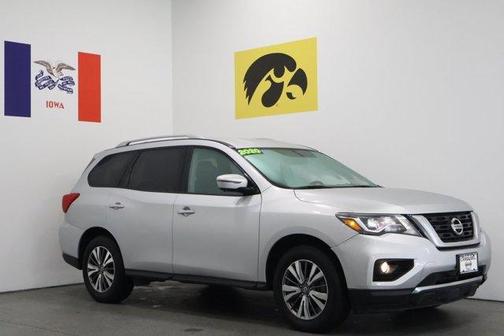 2020 Nissan Pathfinder SL