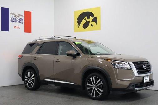 2024 Nissan Pathfinder Platinum