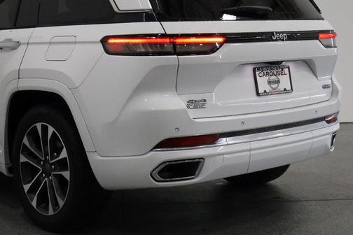 2023 Jeep Grand Cherokee Overland