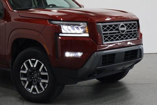 2024 Nissan Frontier SL