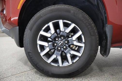 2024 Nissan Frontier SL