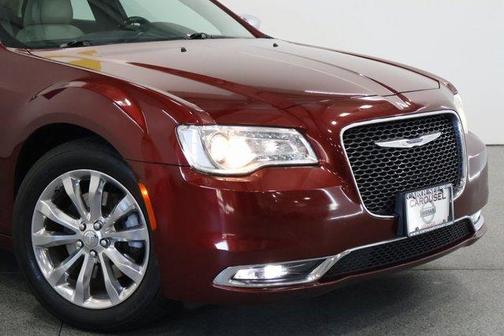 2016 Chrysler 300C Base