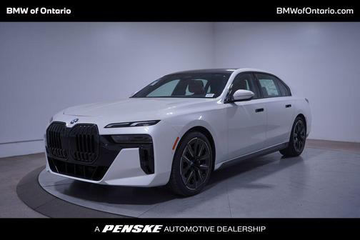 2026 BMW 740 i