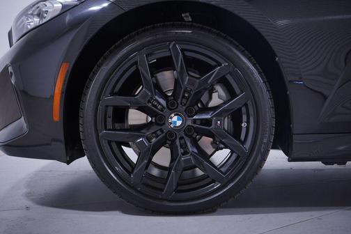 2025 BMW 330 i
