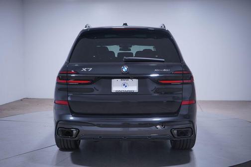 2026 BMW X7 xDrive40i