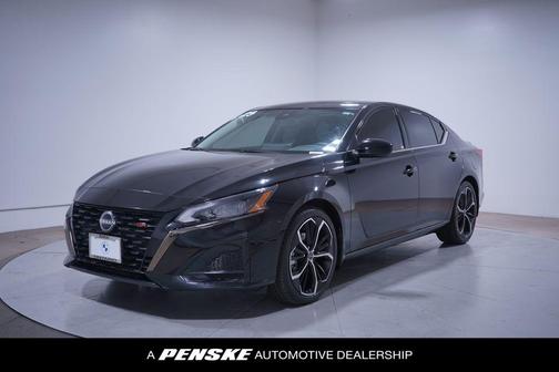 2023 Nissan Altima SR FWD