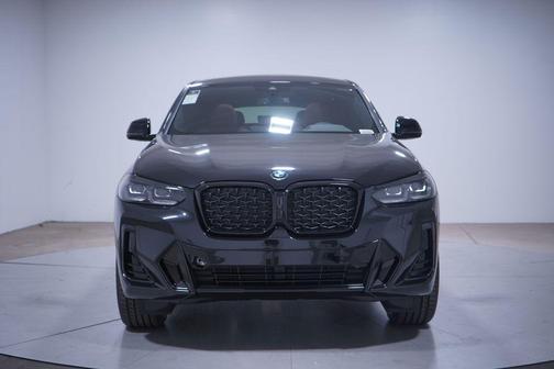 2025 BMW X4 xDrive30i