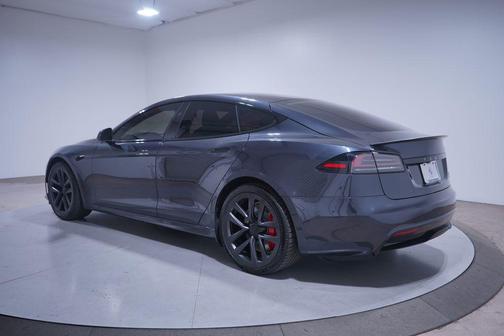 2024 Tesla Model S Plaid