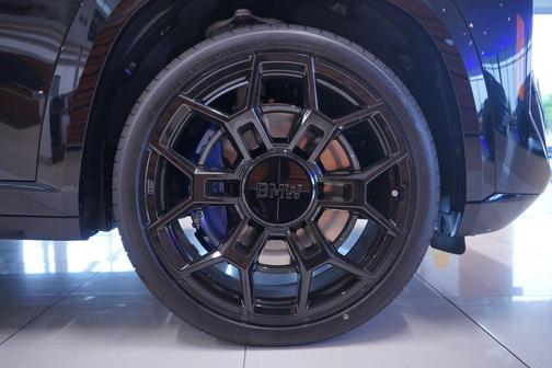 2026 BMW XM Label