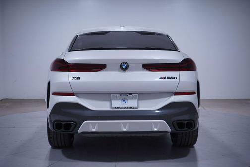 2024 BMW X6 M60i