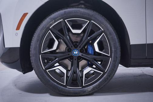 2023 BMW iX xDrive50