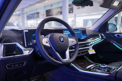 2026 BMW X7 xDrive40i
