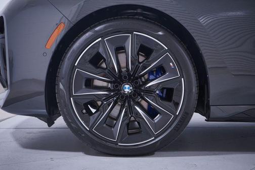 2026 BMW 740 i