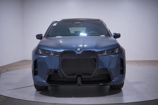 2026 BMW iX xDrive60