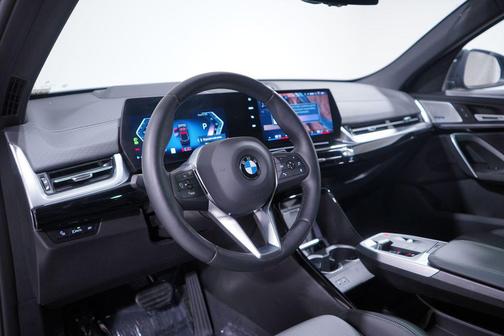 2025 BMW X2 xDrive28i