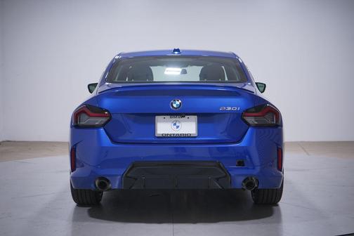 2025 BMW 230 i