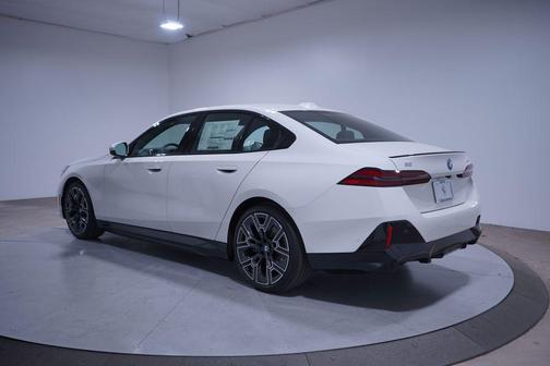 2026 BMW i5 eDrive40