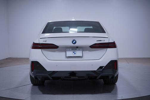 2026 BMW i5 eDrive40