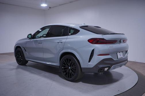 2026 BMW X6 xDrive40i