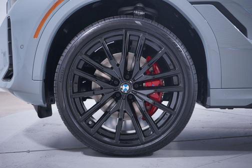 2026 BMW X6 xDrive40i