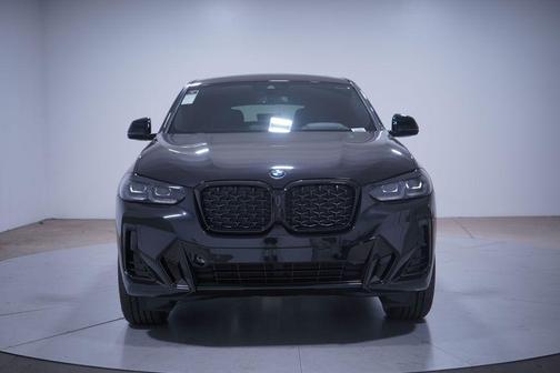 2025 BMW X4 xDrive30i