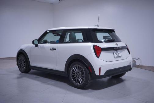 2025 MINI Hardtop Cooper