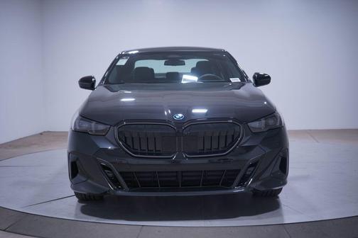 2026 BMW 550e xDrive