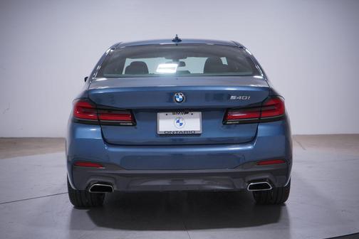 2023 BMW 540 i