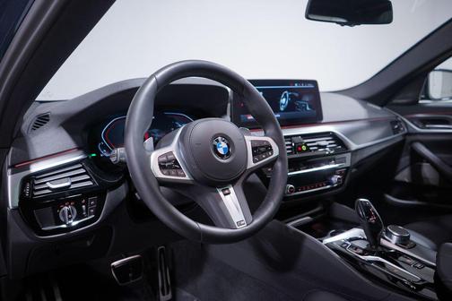 2023 BMW 540 i