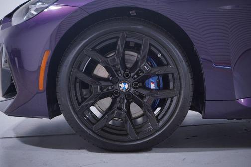 2025 BMW 230 i