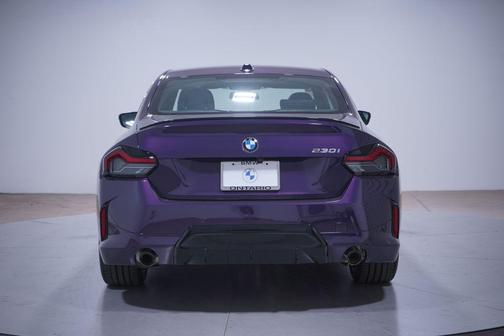 2025 BMW 230 i
