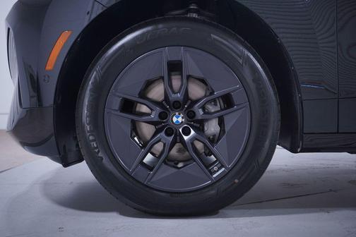 2026 BMW iX xDrive60