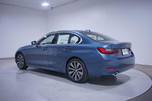 2026 BMW 330 330i