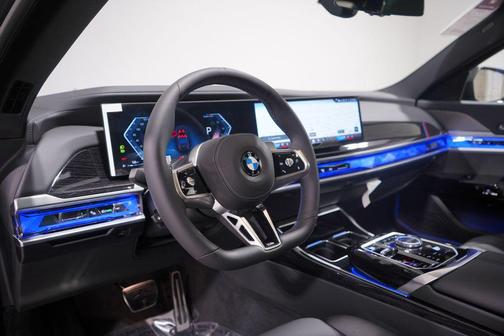 2026 BMW 740 i