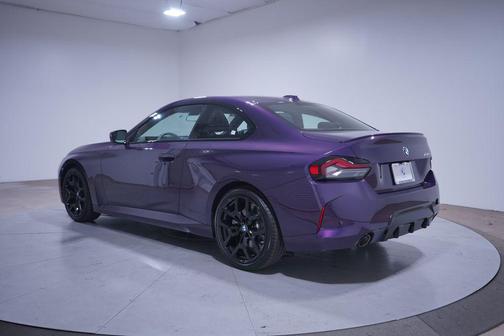 2025 BMW 230 i