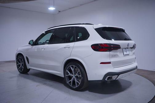 2026 BMW X5 PHEV xDrive50e