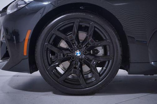 2025 BMW 230 i